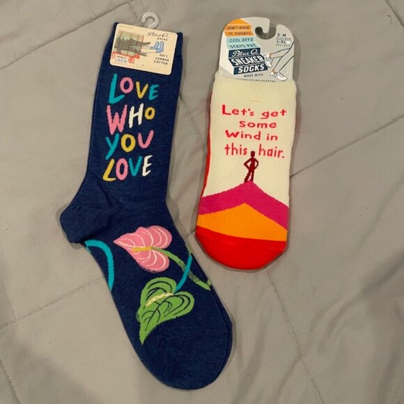 NWT Blue Q Socks Bundle 2 total = Women's Crew Sneaker Fun Socks $30 Great Gifts - Picture 2 of 12